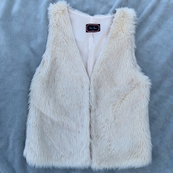 Love Tree Jackets & Blazers - Vest perfect for fall Love Tree Jackets & Blazers - Vest perfect for fall